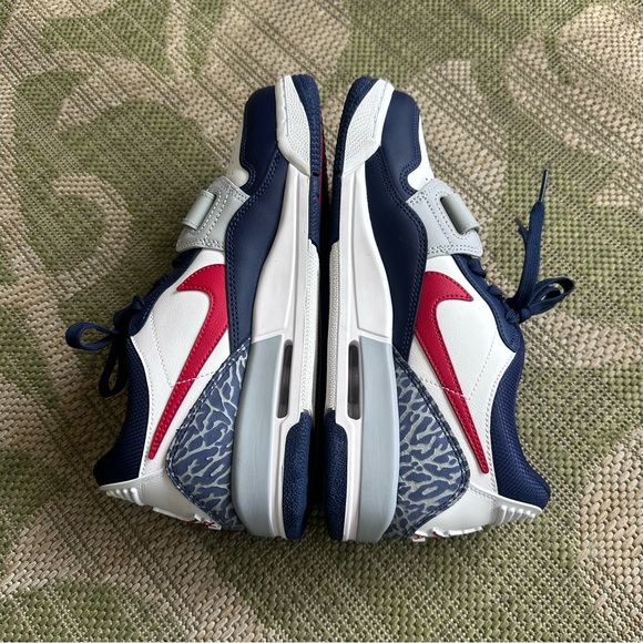 Nike Air Jordan Legacy 312 Youth 6.5 (CD9054-164) - Picture 5 of 12